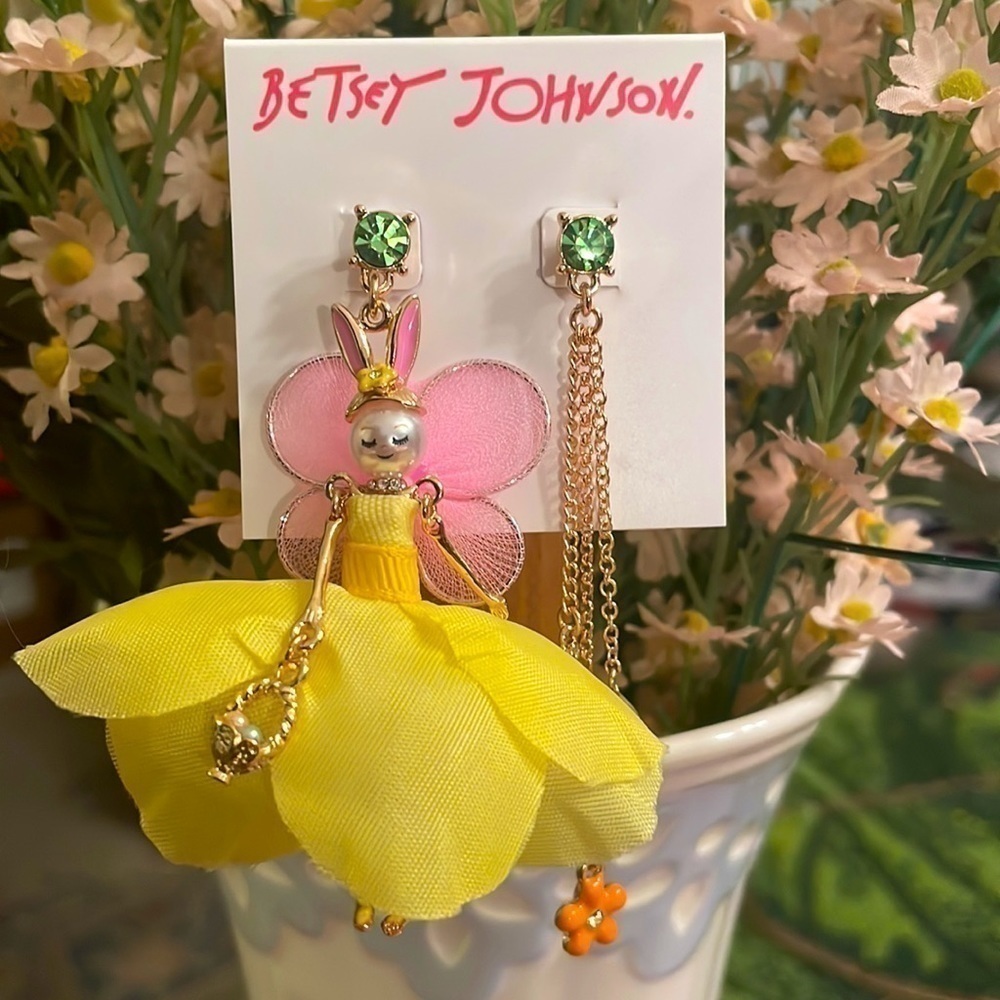 Brand New Betsey Johnson Spring Butterfly Fairy Mismatched Drop Earrings Easter